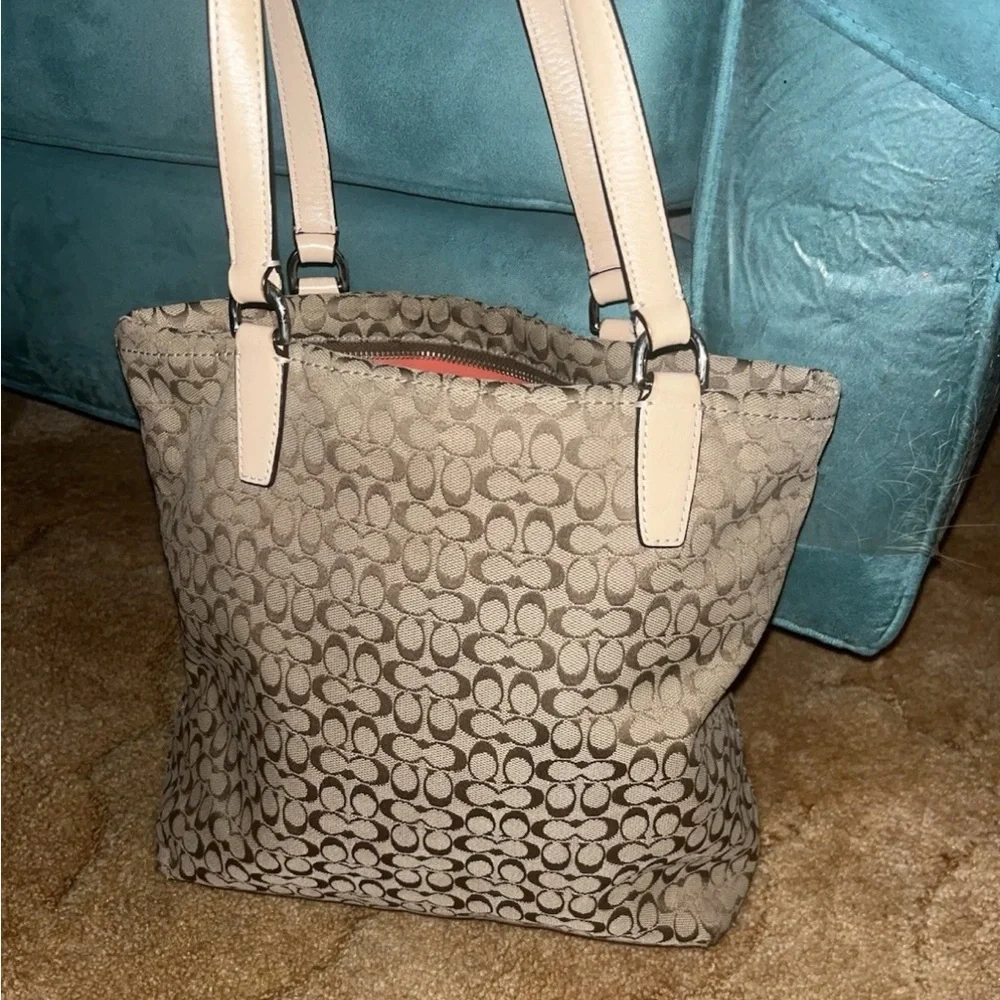 Coach bag image